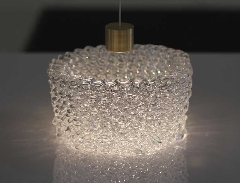 Illustration for article titled Disfruta viendo imprimir objetos en 3D con cristal fundido a mil grados